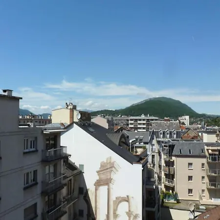2 For 4 People * Aix-les-Bains